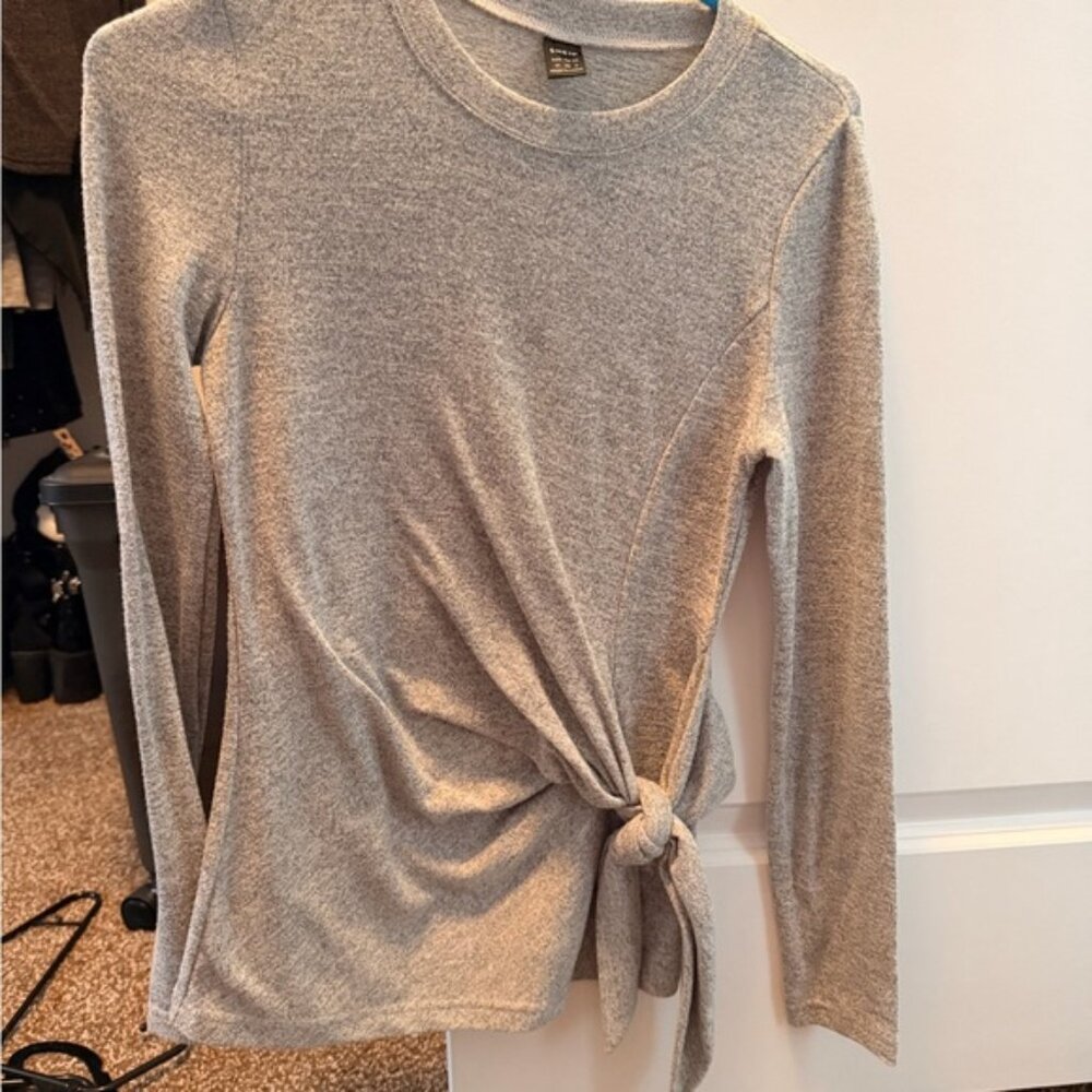 SHEIN Gray Crew Neck Sweater